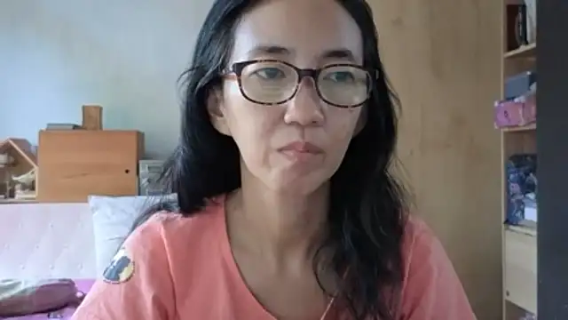 princessD077 online show from May 27, 5:04 am