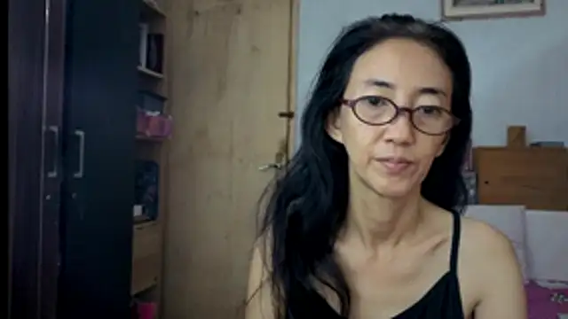 princessD077 online show from February 14, 6:26 am