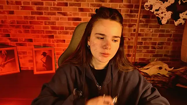 May Bloom online show from February 25, 6:12 am