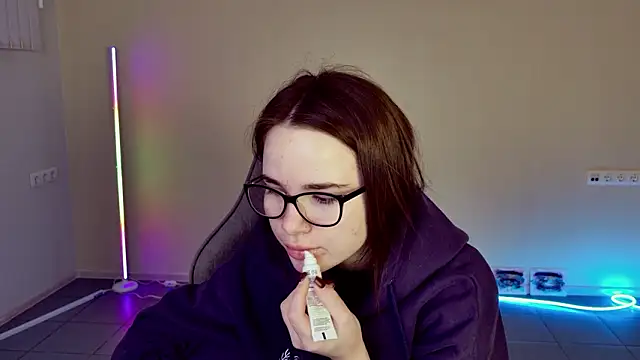 May Bloom online show from February 2, 6:12 am