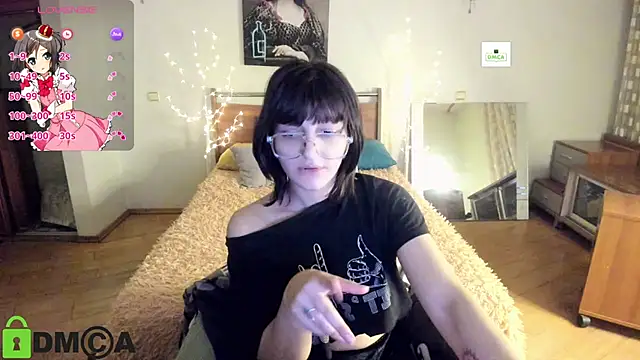 A Skyy online show from April 10, 9:10 pm