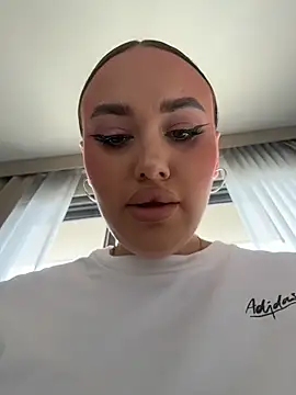 KiraSunshine online show from February 18, 4:33 am