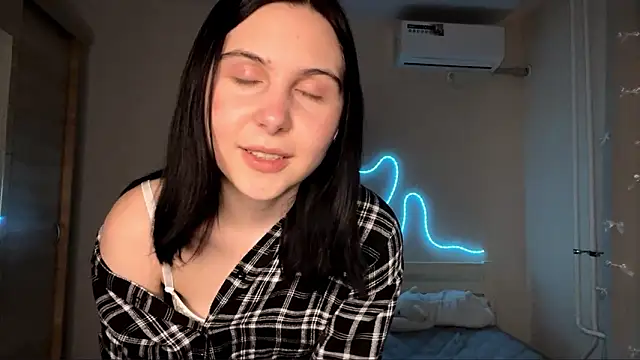 MyraLitterers online show from February 28, 5:01 pm