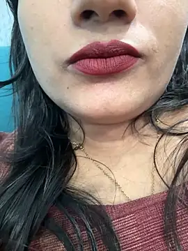 heenashai online show from November 7, 9:42 pm