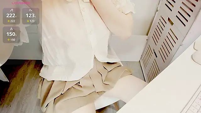 mimi babyyy online show from July 22, 5:58 pm