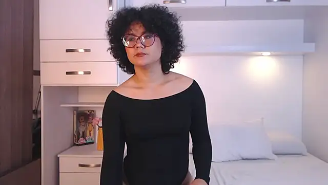 MartiRuis10 online show from October 27, 10:26 pm