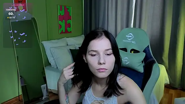 Mell Hyees online show from October 22, 9:03 am