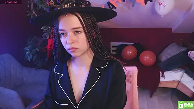  HypeQueen  online show from October 22, 9:53 pm