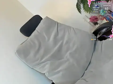 yourtransparadise online show from October 27, 12:06 am