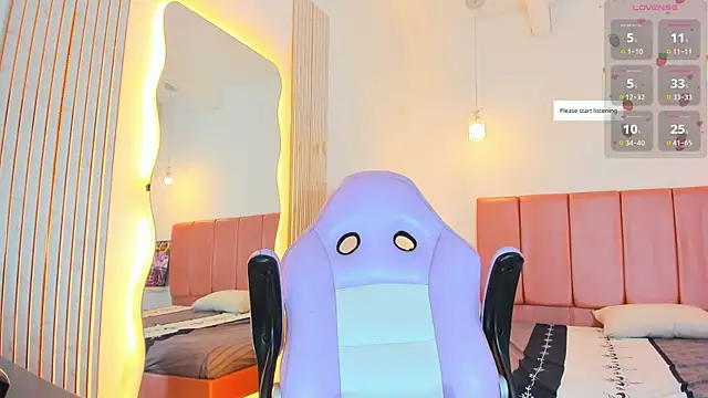 NahomiWalker  online show from April 10, 7:42 pm