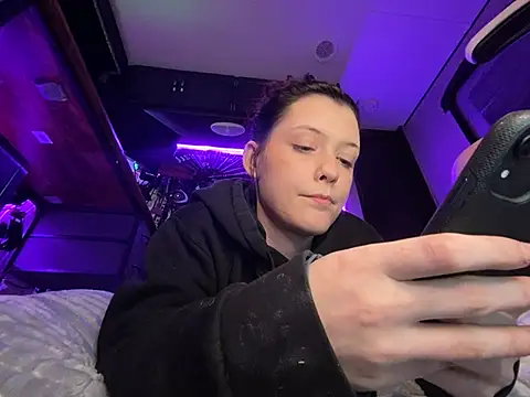 Thedeepwebcutie online show from June 27, 4:02 am
