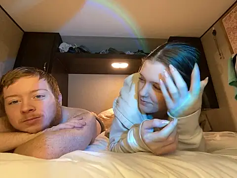 Thedeepwebcutie online show from December 17, 8:29 am