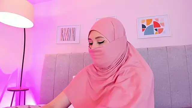 fatiima  online show from November 17, 7:03 pm