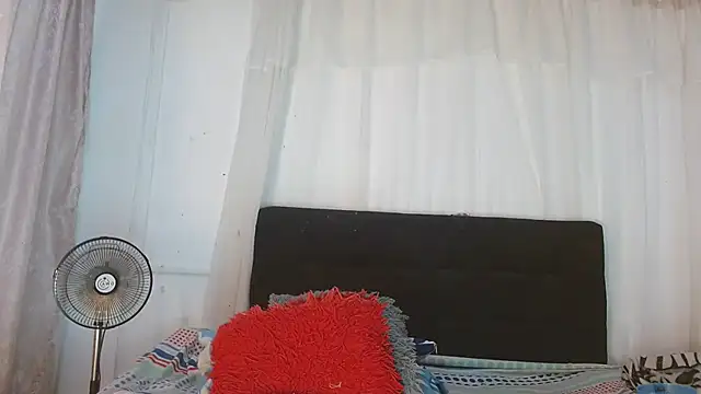 NATTYDOLL74 online show from May 7, 9:29 pm