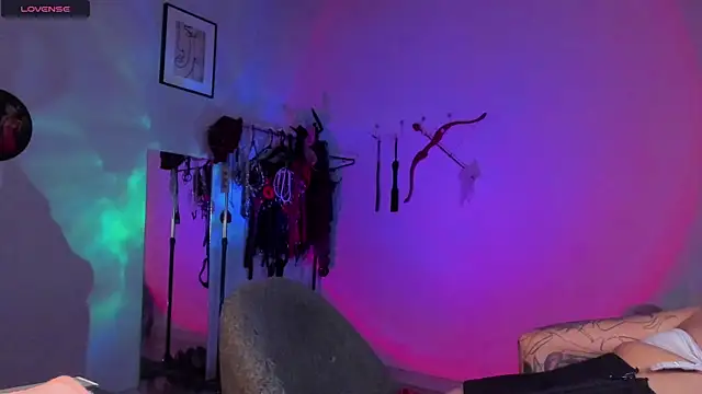 JoanDolly online show from November 9, 5:03 am