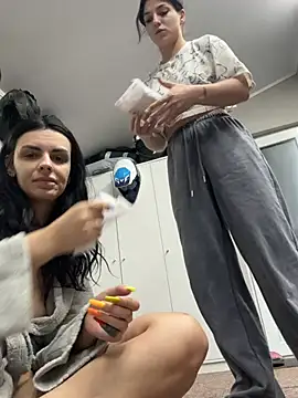 wwwdddccc1 online show from April 12, 5:49 pm