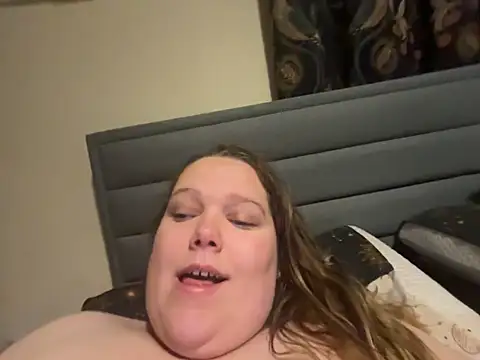 Scarletcum22 online show from February 5, 7:33 am