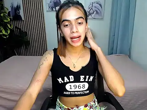 luv trix online show from December 5, 3:02 pm