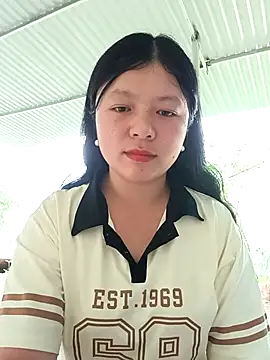 lisa-bae00 online show from April 11, 9:13 am