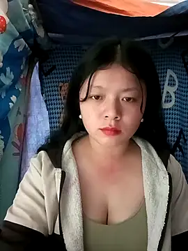 lisa-bae00 online show from March 4, 8:43 am