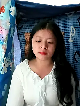 lisa-bae00 online show from February 12, 9:22 am