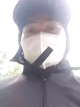  LAN  online show from December 2, 12:01 am