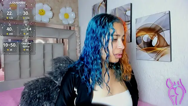 Cristall ravven online show from November 7, 2:55 pm