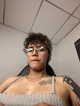 Abby Evanns1 online show from February 12, 10:44 pm