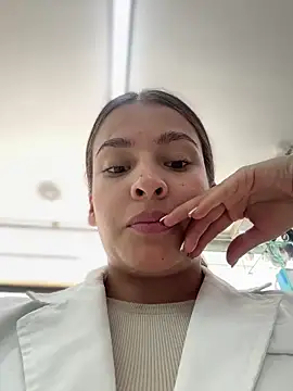 Talia Bonet online show from November 8, 5:29 pm