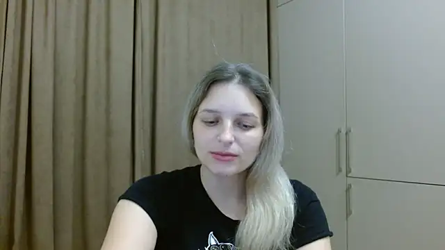 ElisSky301 online show from November 27, 10:12 pm