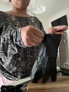 gatitalocahot online show from February 3, 11:26 am