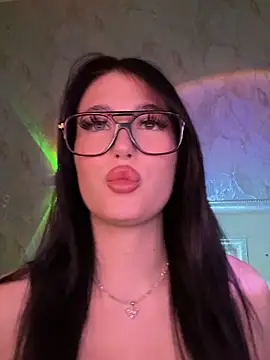 KailyBell online show from November 15, 10:55 pm