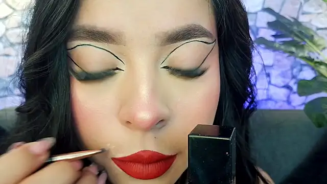 mia roux1 online show from November 19, 5:13 pm