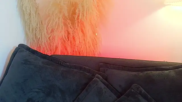 mia roux1 online show from March 15, 10:34 pm