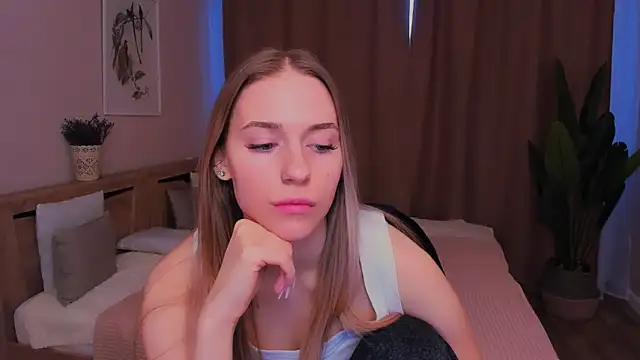 sassy cutie online show from February 3, 2:44 pm