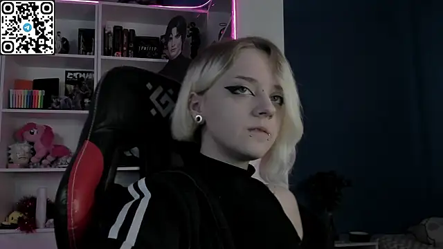 Holy Mistress S online show from February 28, 9:52 am