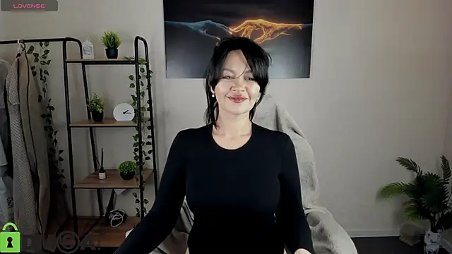 Sara Devills online show from December 14, 1:11 am