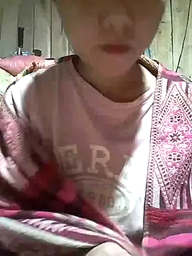 Quynhsumon online show from November 2, 2:31 pm