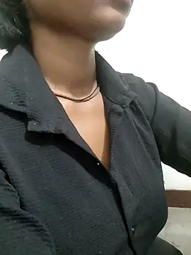 Rinki hoty online show from November 1, 4:22 pm