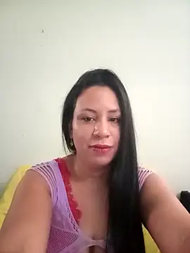 LeilaTaylor online show from December 15, 2:44 pm