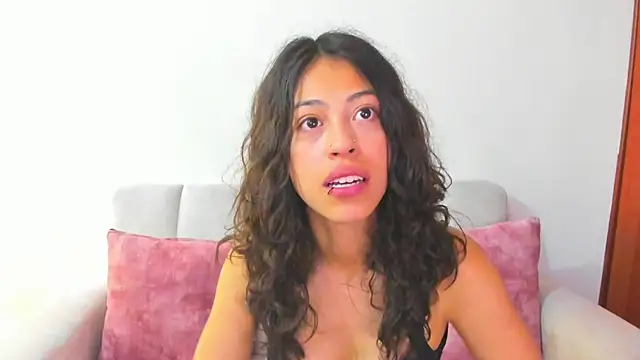 emily jonessxx online show from November 8, 7:30 pm