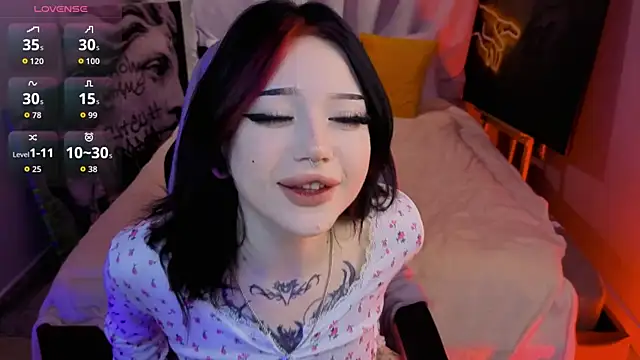 Emma Kirks online show from May 15, 12:19 pm