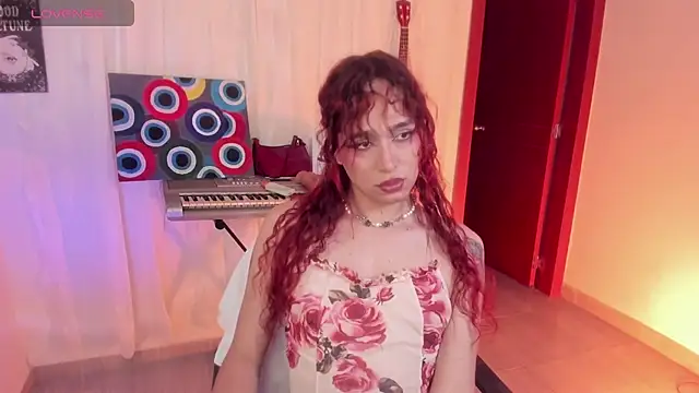 AdelineEsposito online show from May 12, 4:43 am