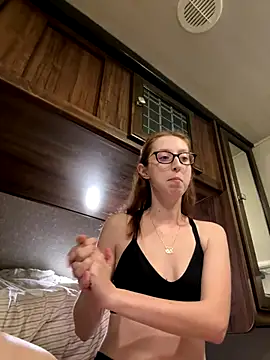 sweet-vixen online show from November 8, 6:40 am