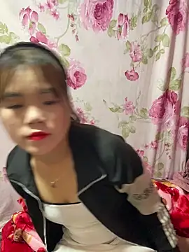 nachi-baby online show from December 13, 8:26 pm