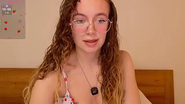 lolatheangel online show from March 3, 2:39 am