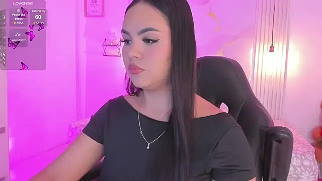 amber white15 online show from March 26, 3:19 am