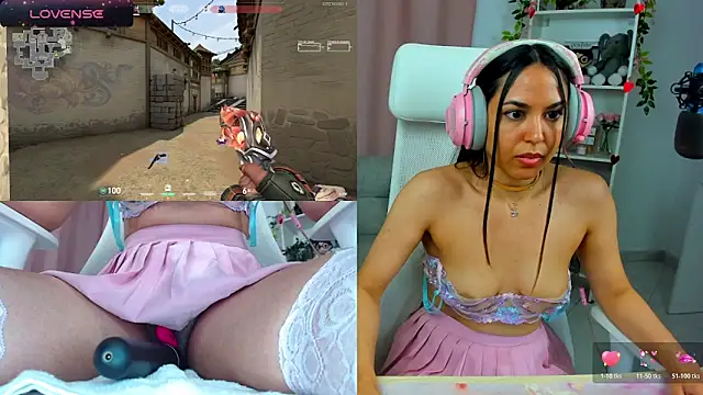 VenusIslove online show from April 3, 9:57 pm