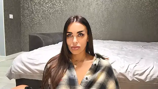 velvetveyraX online show from May 13, 6:57 pm
