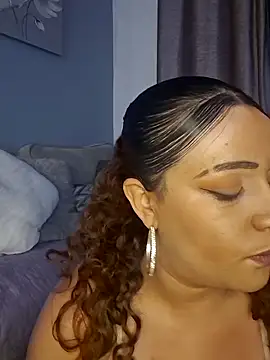 BubblesLovexox online show from November 12, 4:49 pm